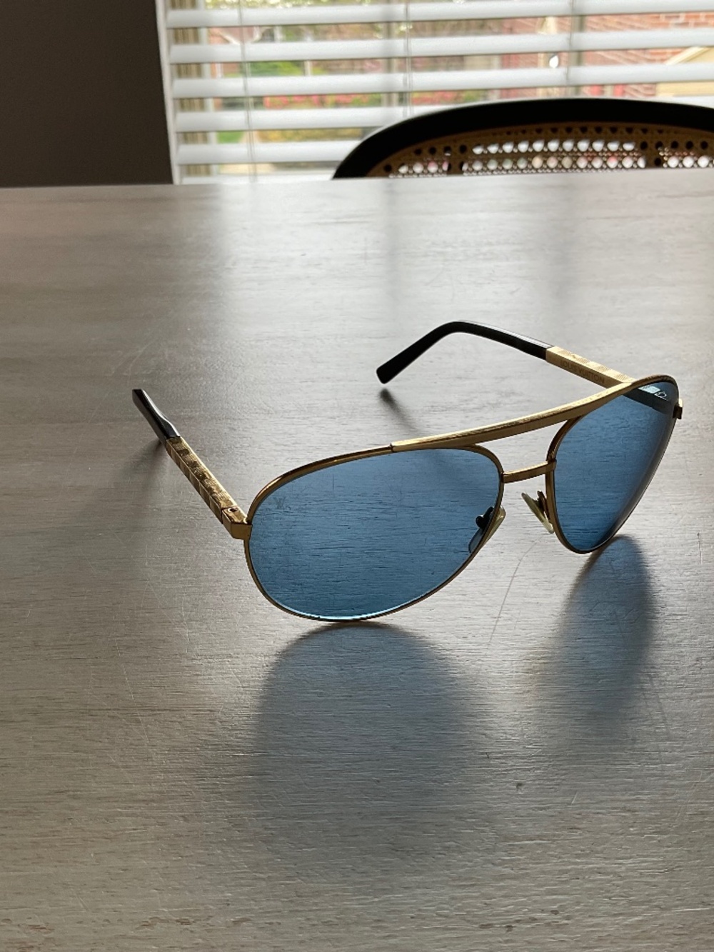 Men’s Louis Vuitton aviator sunglasses